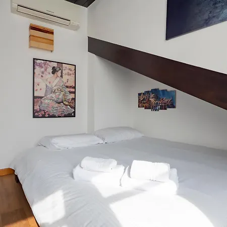Xenia - Penthouse In Porta Venezia Daire